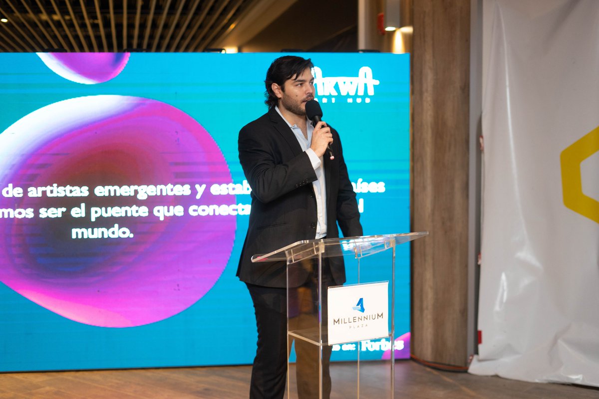 digicel_sv's tweet photo. En #DigicelBusiness somos patrocinadores de la galería de arte AKWA dentro del centro comercial #MilleniumPlaza apoyando la cultura y arte salvadoreño como un medio entre los artistas, el valor de sus obras y su público. https://t.co/Y0rxJsfg55