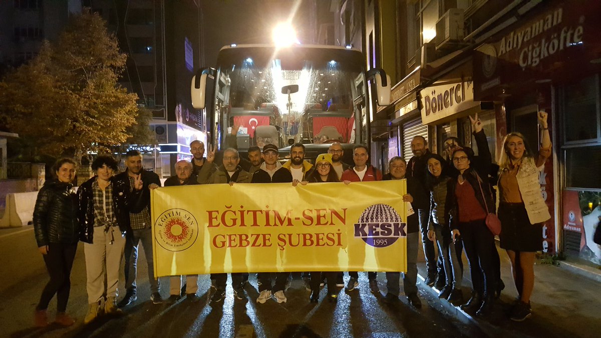 Emeğimiz, meslek onurumuz, çalışma barışımız için yola çıktık...

#15EkimdeAnkaraya 

Yaşasın Eğitim Sen!
Yaşasın Örgütlü Mücadelemiz!