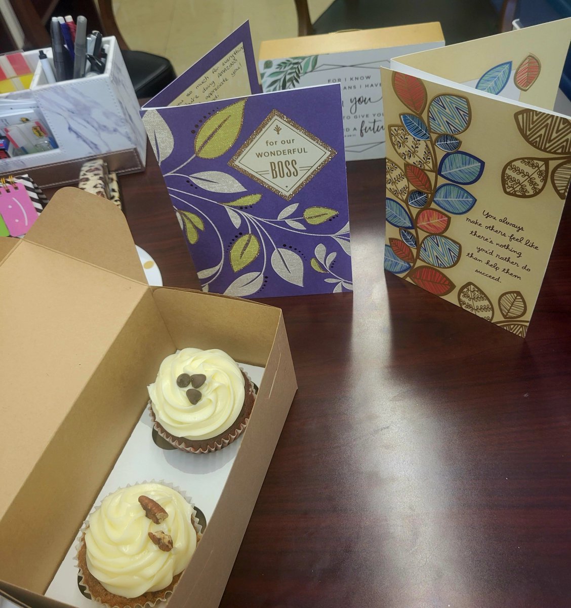 latara_y's tweet photo. Thank you Ramsey Street Staff for all you've done in showing appreciation for the leadership team!!! We make each other better. #itsthesupportforme #TheBuzz @CumberlandCoSch @Smalls2nd https://t.co/OEqXLzhN45