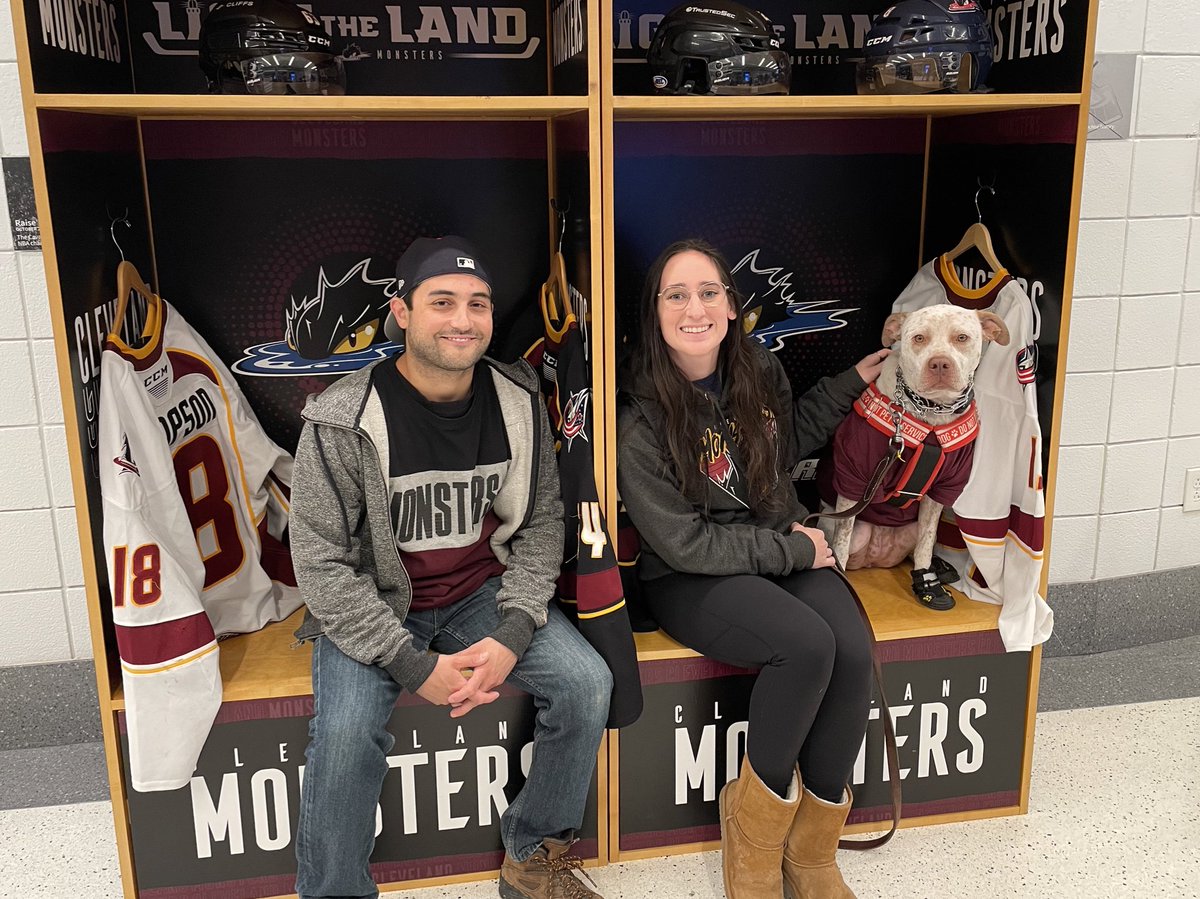 BeckySebo's tweet image. Let’s go @monstershockey!! #lighttheland