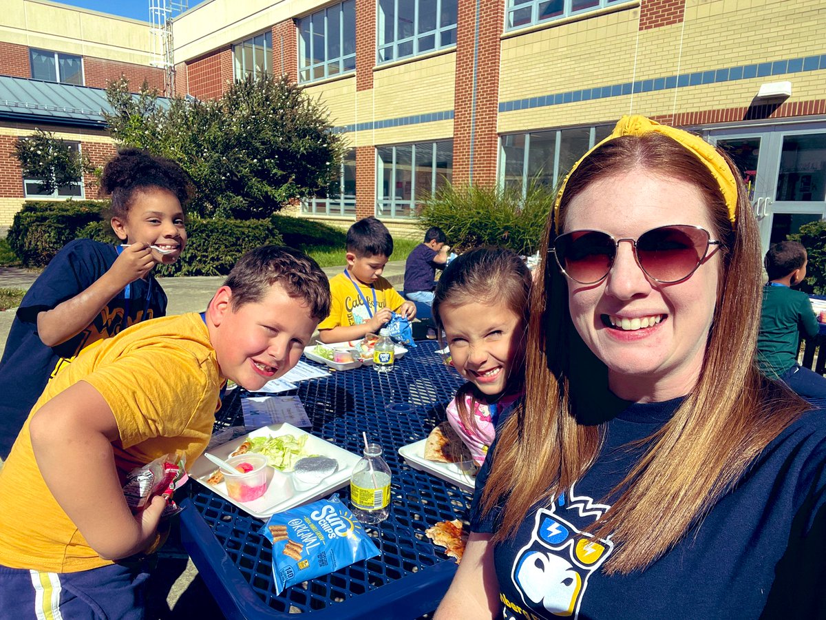 Mrs. McGill tweet media