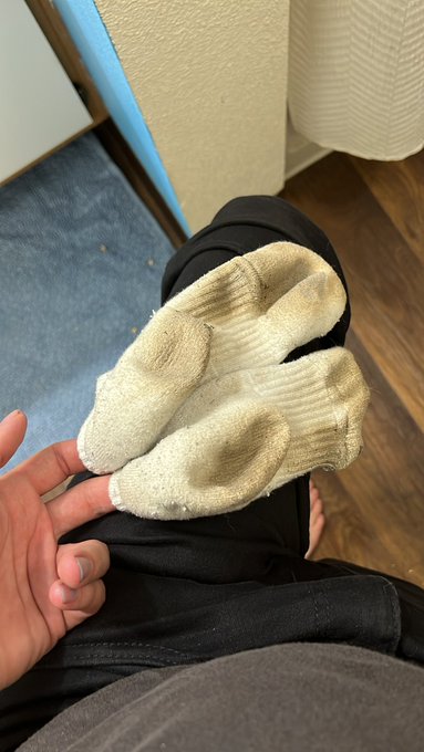 If I&rsquo;m gonna start hiking, I should really start selling these nasty socks from each trip. Today was<a href="/tag/findom"class="tags"><span>#findom</span></a><a href="/tag/stinkysocks"class="tags"><span>#stinkysocks</span></a><a href="/tag/feetworship"class="tags"><span>#feetworship</span></a><a href="/tag/footfet%C4%B1sh"class="tags"><span>#footfetısh</span></a>