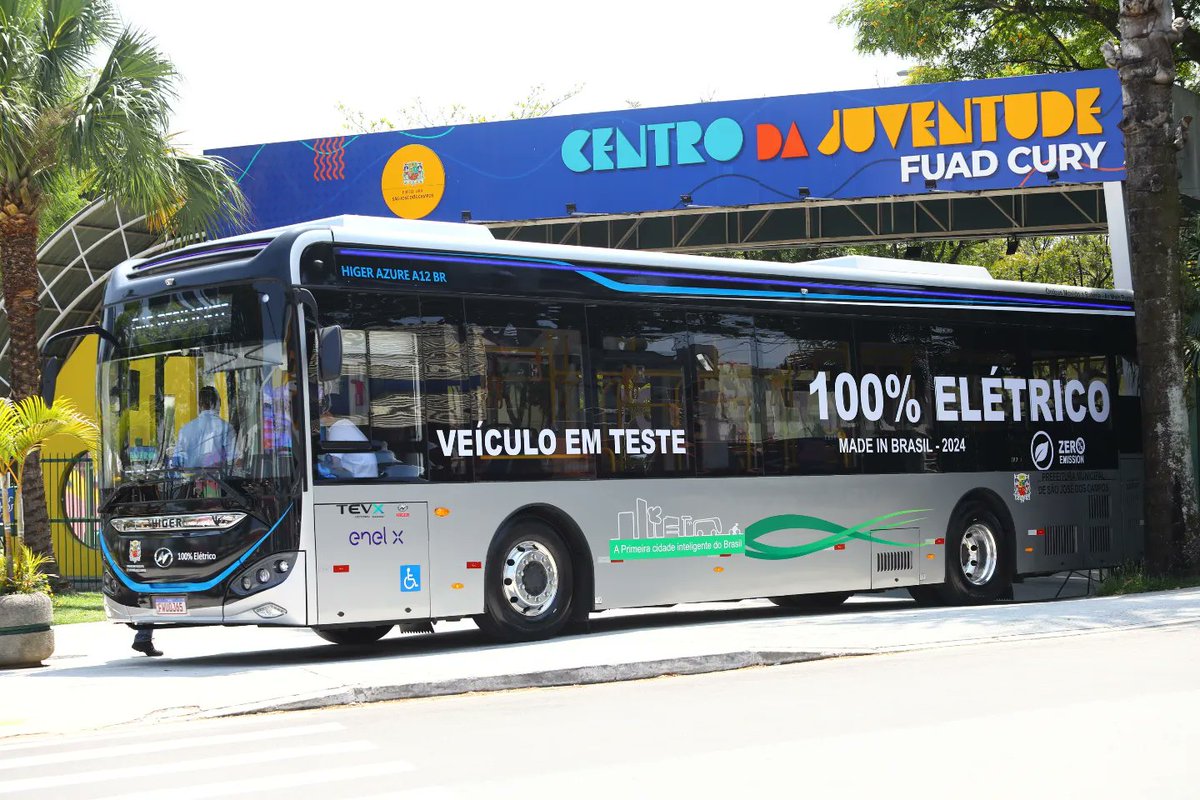 HigerBrasil's tweet photo. Hoje mais um dia especial para Higer Bus Company Limited e Tevx Motors Group em parceria com Enel X onde pudemos apresentar o ônibus 100% Elétrico AZURE A12BR para prefeitura de São José dos Campos , a primeira cidade inteligente do Brasil. https://t.co/ODd87R9Luy