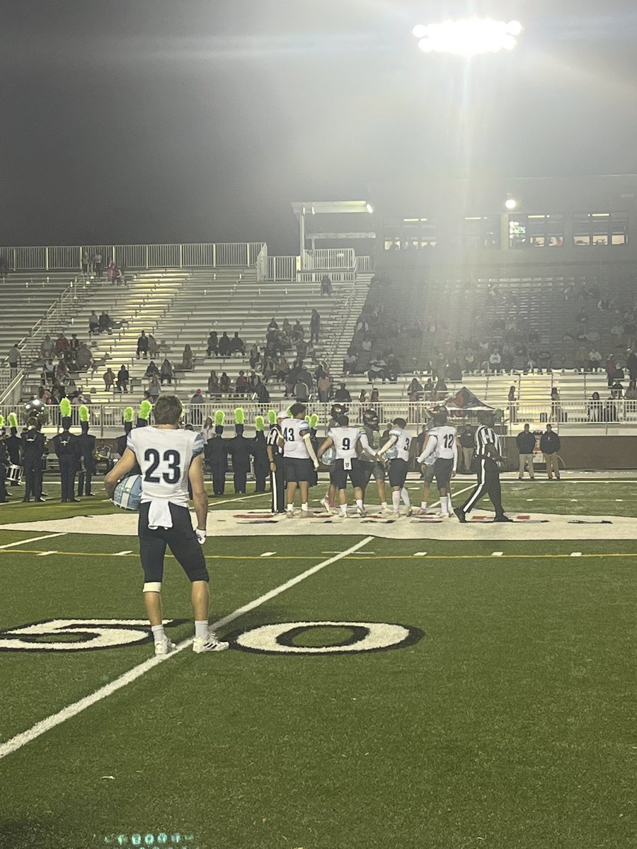 HHIHS_football's tweet photo. Almost time for #FridayNightLights🏈 Thank you Seahawk 🏐 Team for showing up to cheer us on ! #seahawkfamily #beatbeckham https://t.co/UyISZbwPx7
