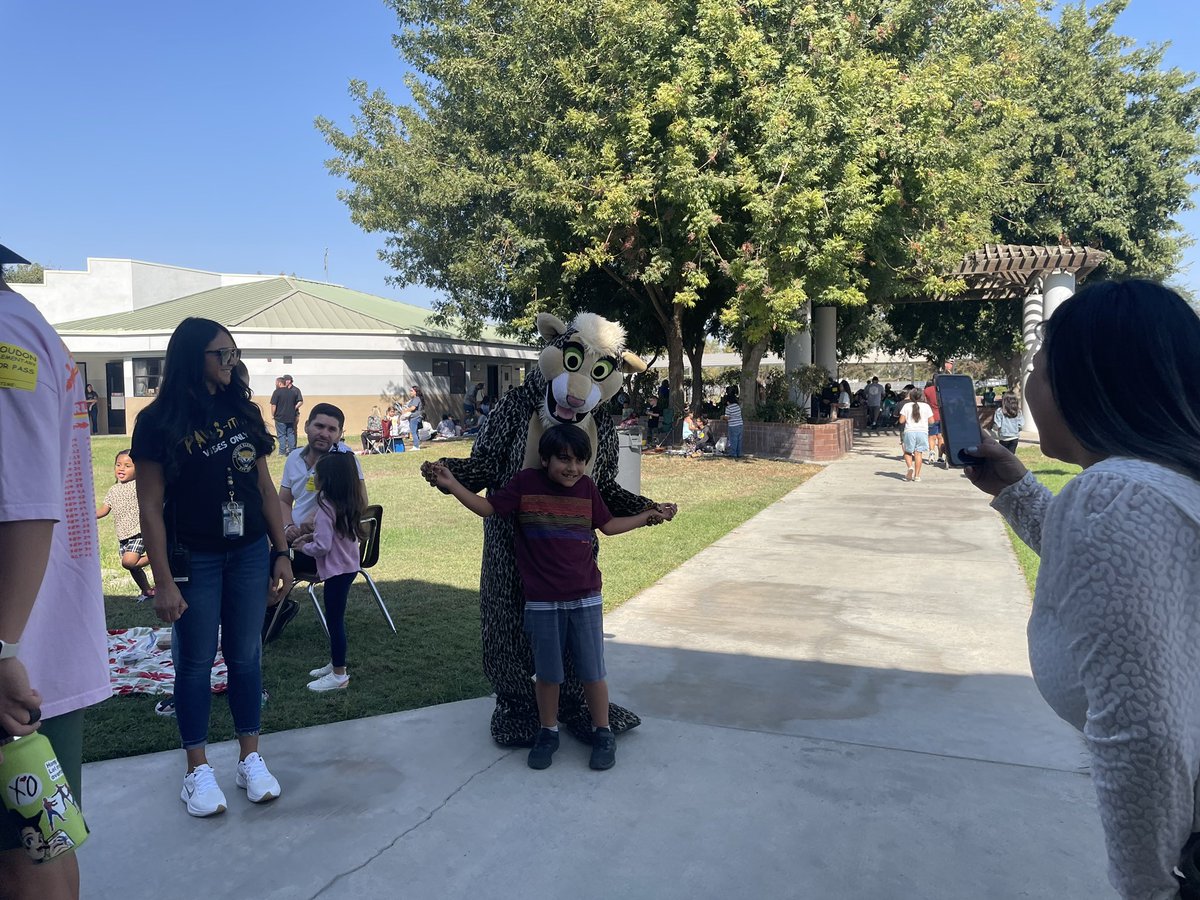 Loudon Elementary School tweet media