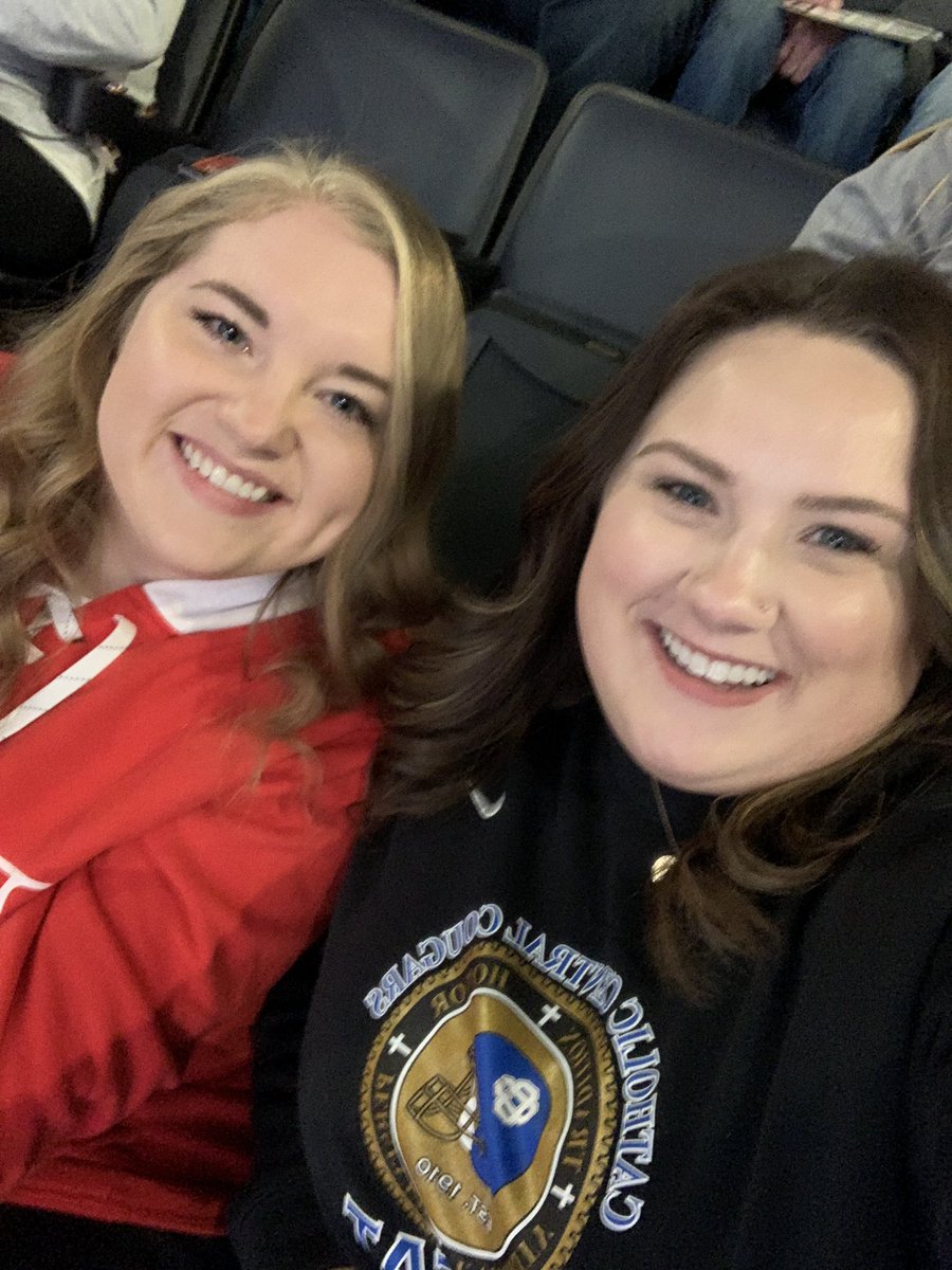 AshleyLeatherma's tweet photo. @griffinshockey here for the home opener! #GoGRG 🥅🏒 https://t.co/PjZuap6FGK