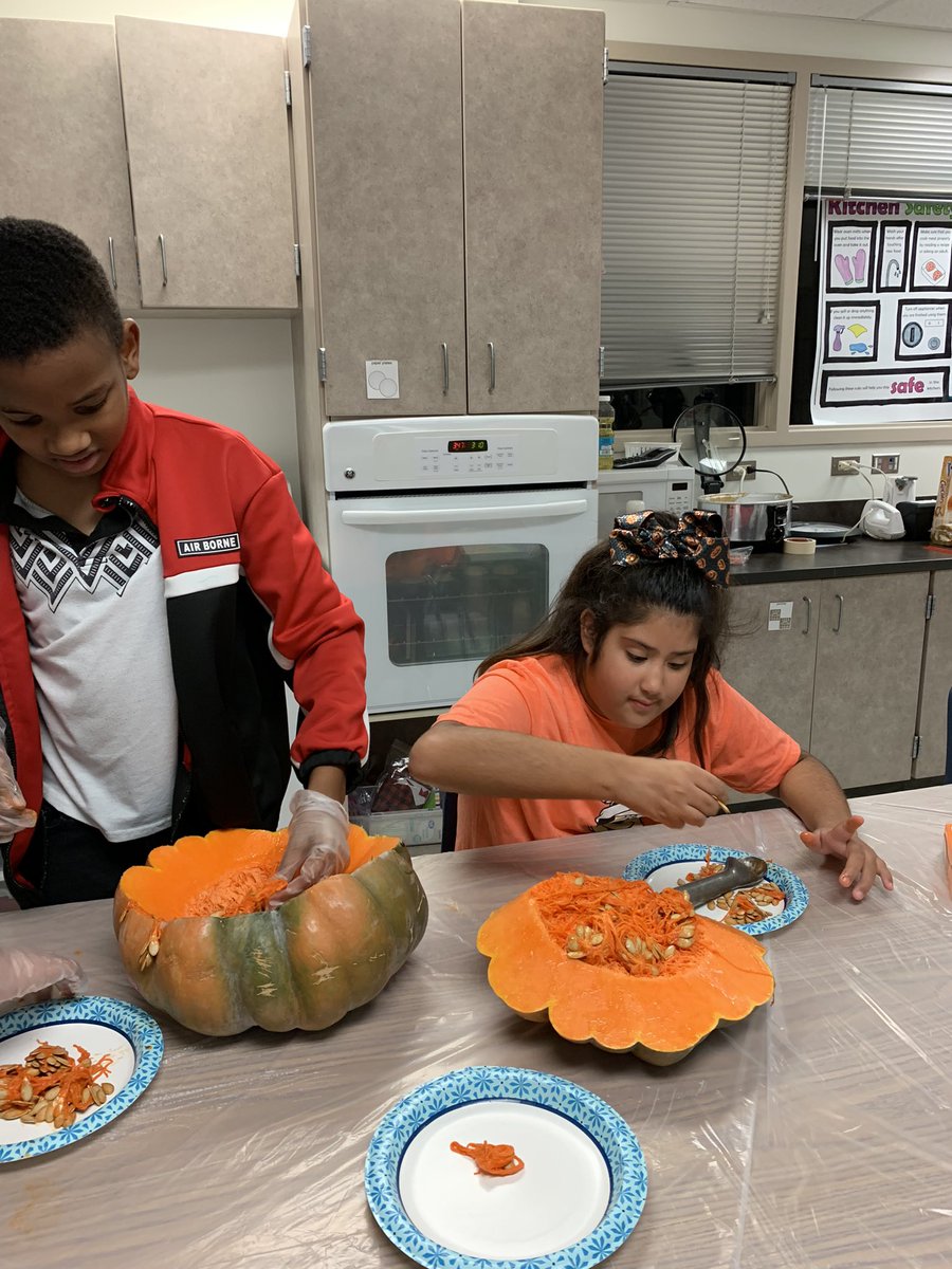 MrsT_APE's tweet photo. My amazing scholars used pumpkins to explore today!! Pumpkin seed charts and graphing, pumpkin taste testing and a whole lot of fun!!  #news2youfun #lovelaughterlearinginTISD @MyriamKhan15 @TISDTIS @Nannewt @TStudentsupport https://t.co/MCTZfOJzx1
