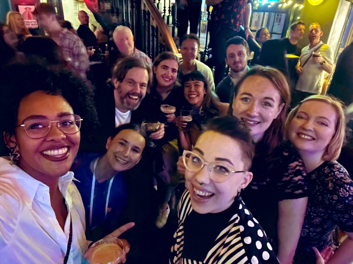 Evidence that I’m not all talk… Gathered a CopyCon party crew to get our dance on. Brilliant end to a fantastic day in Brighton 🍸 
P.s don’t challenge @McGuireDavid to a dance off or sing off… he will win.
#CopyCon22 #DanceOff