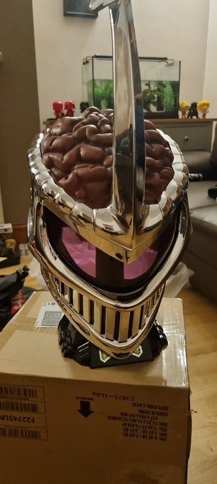 When you're drunk and forget that this is in your lounge...shat myself https://t.co/ecKaSGvvNr
