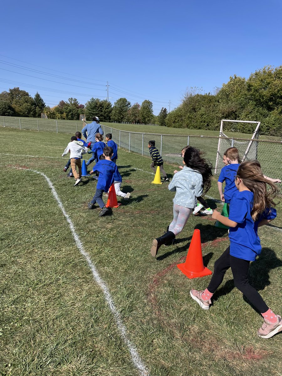 MrsEngel1st's tweet photo. Best day ever! We had so much fun during #HECSwalkathon ❤️ #HECSmagic https://t.co/FhpebrXYgu