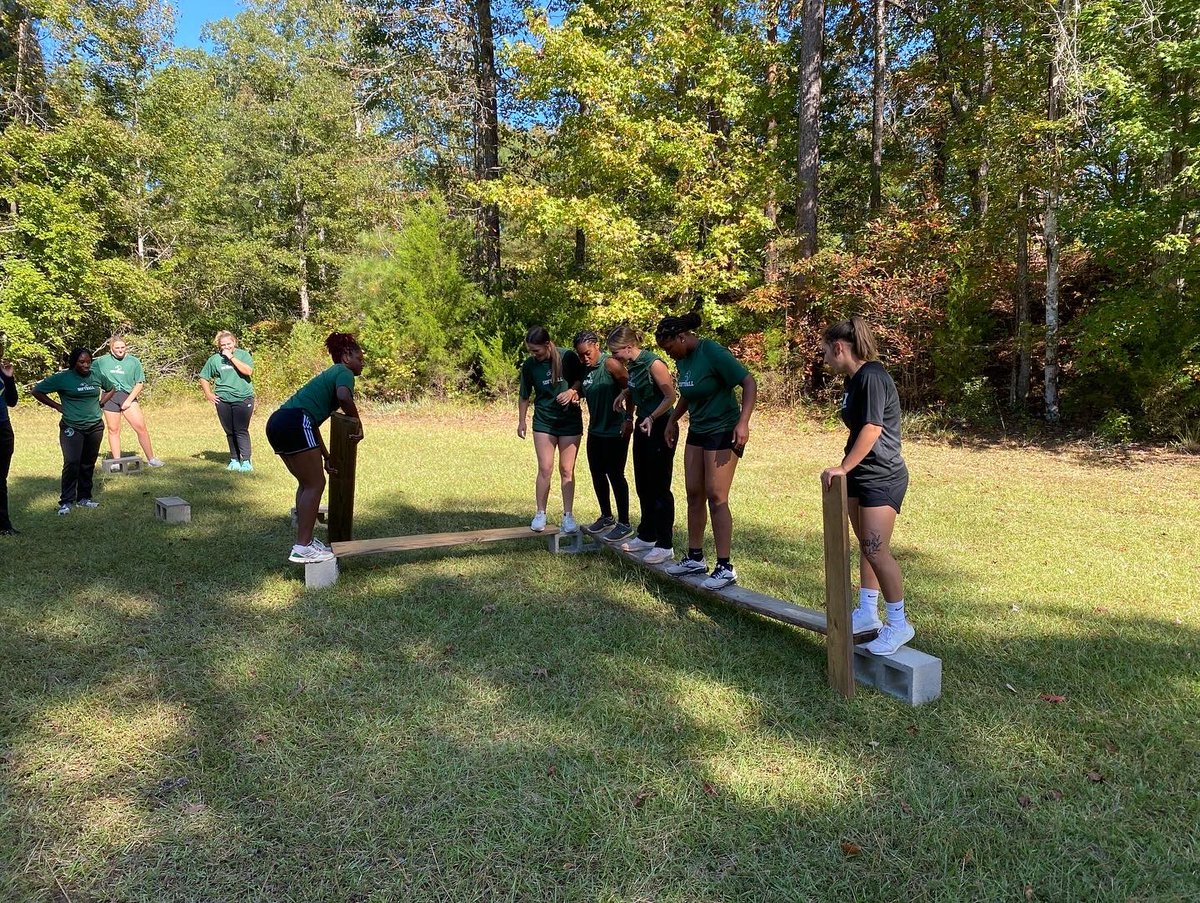 mcc_fca's tweet photo. We had an awesome day with @MCCEaglesSB for their team camp at Camp Meridale! #mccfca #fca https://t.co/6jMAO2rdln