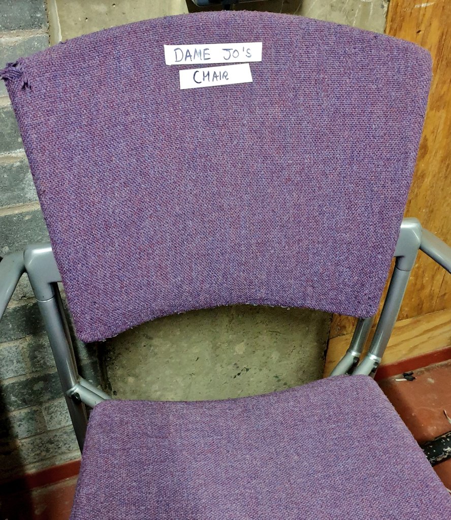 EvoraMezzo's tweet photo. In the wings @LeedsPlayhouse tonight during #OrpheusInTheRecordShop, and what should I see, but Dame Josephine Barstow's chair for our Run of #ALittleNightMusic !! ๐โค @MeKatedavy https://t.co/bkg5PStPRZ