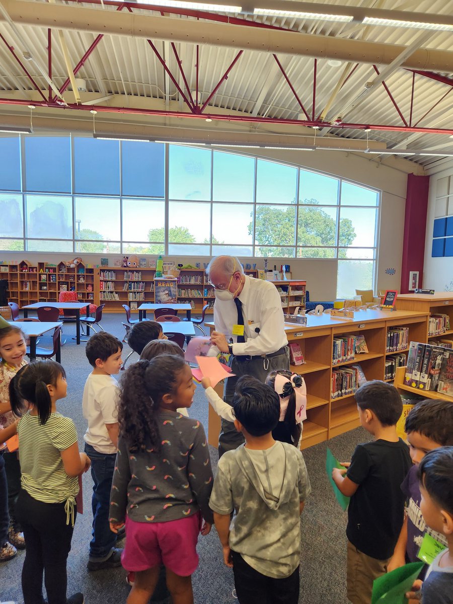 Happy birthday to our Mr. Heggarty! We are lucky to have such a dedicated community friend! Thank you for choosing AV Cato students to love on!#avcato #choosecastleberry