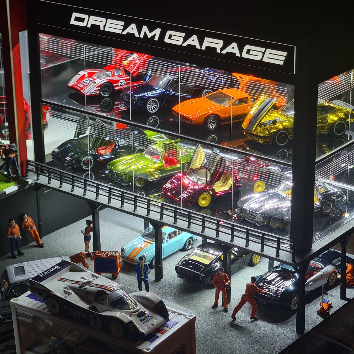 _Toycarsaddict_'s tweet photo. @Hot_Wheels Anything that shines like #spectraflame style🤩 https://t.co/fZv3aWo8vT