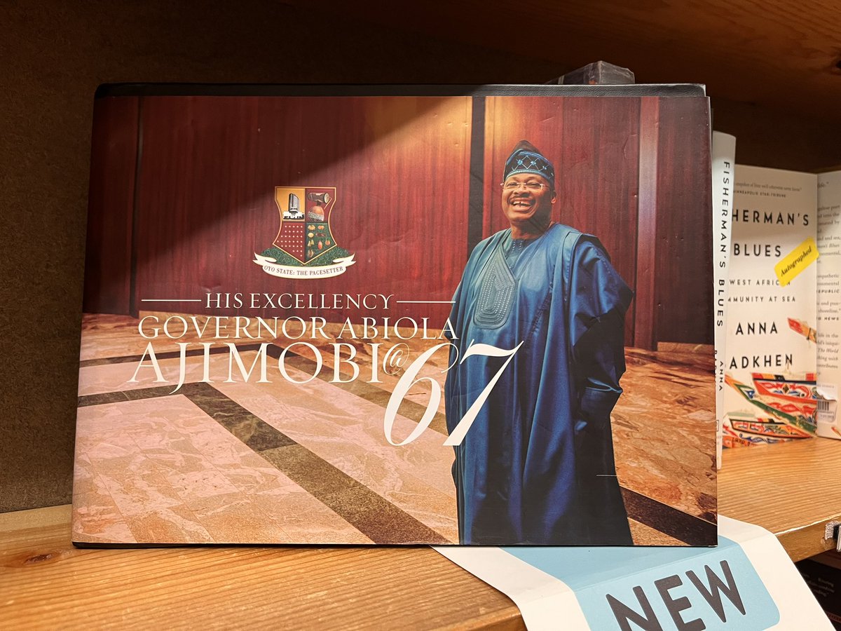 MansurIB007's tweet photo. Hi @tolanialli, I just stumbled upon your photo album of late Abiola Ajimobi at @Powells, the largest independent bookstore in the world. 

Powerful shots! 👊🏾 

#IVLPFellow https://t.co/HIqRs4LOMQ