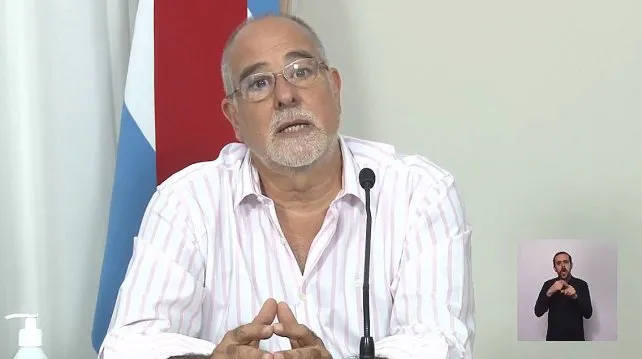 SADI_arg's tweet photo. SADI lamenta el fallecimiento del microbiólogo y médico Carlos Bantar.

La Sociedad Argentina de Infectología desea expresar su profundo pesar por el repentino fallecimiento de Carlos Bantar, un destacado microbiólogo y médico de nuestro país. https://t.co/WsPASGgkOm