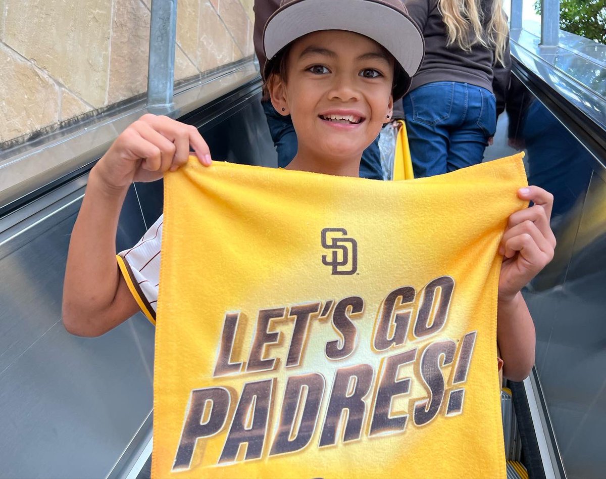 N8sartain's tweet photo. #timetoshine #letsgopadres #playoffbaseball https://t.co/kkzOrPguM0