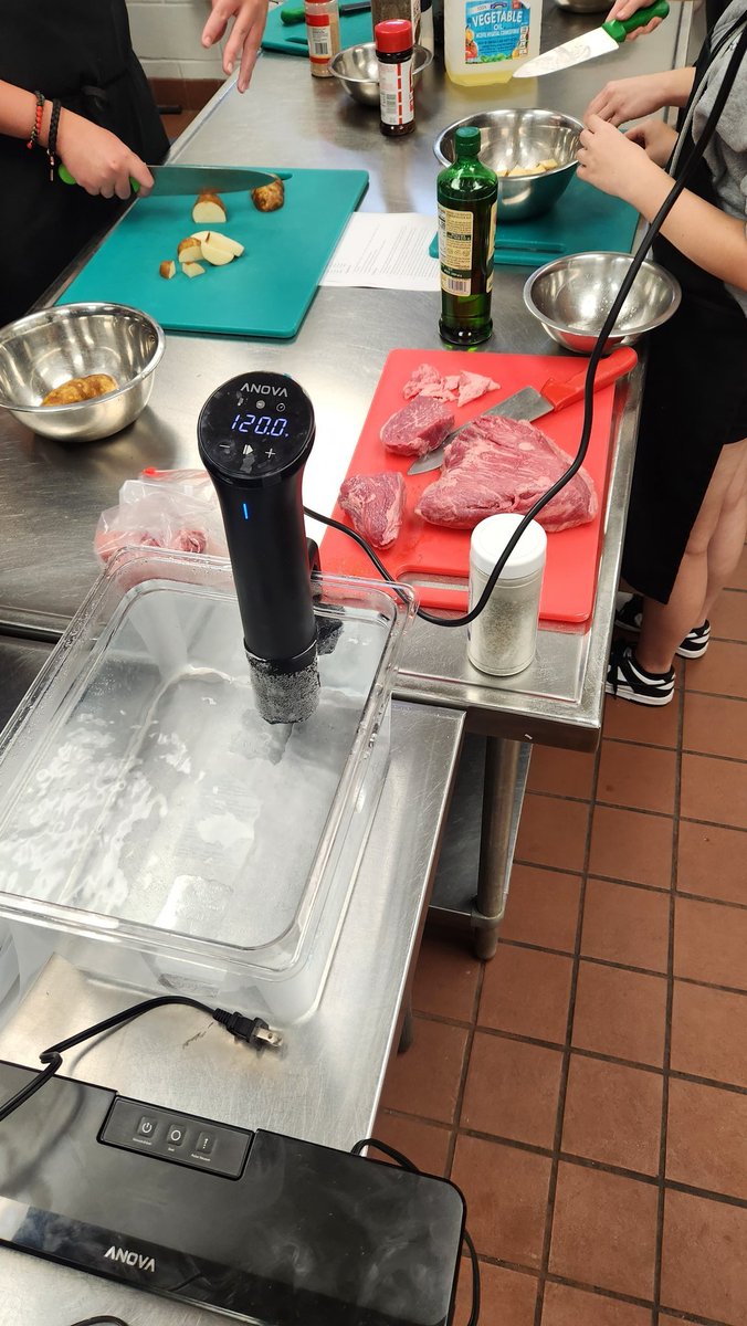 BroncoCulinary's tweet photo. Advanced Culinary, in their proteins unit, learned about reverse sear and sous vide - we had some beautiful tri tip and choice NY strips! It was a good way to end the grading period 😉 https://t.co/8wRpAF9mKN