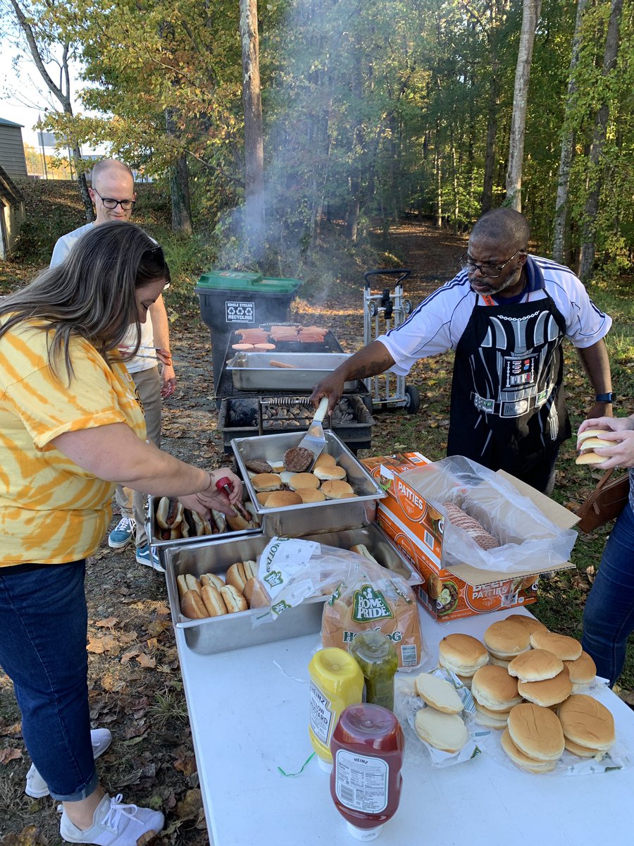 Mary McIntyre tweet media