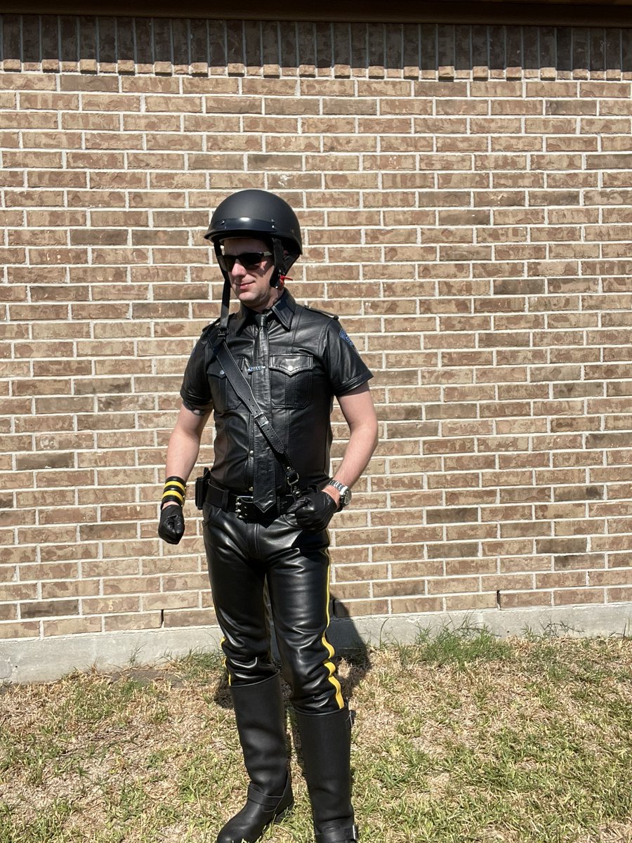 Frank Kolt Leatherman 21K on Twitter "RT 87Leatherboy leatherman 