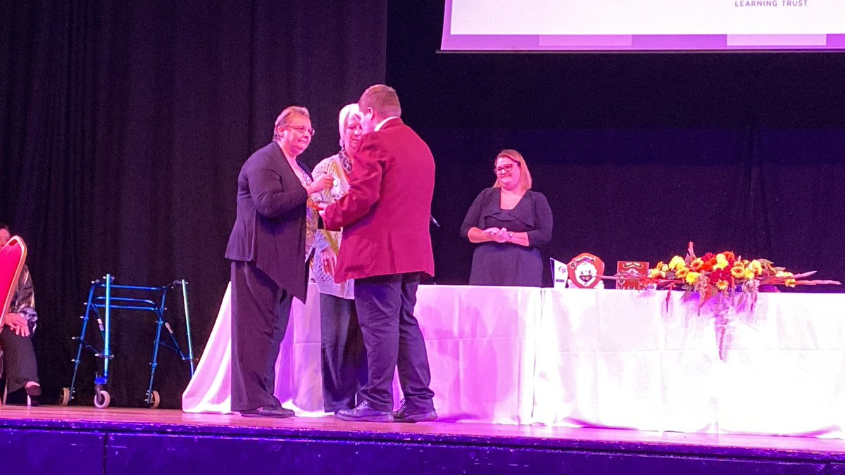 Lisa Fowles tweet media