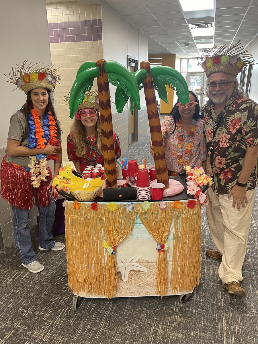 What a SWEET surprise on a Friday! Ice cream floats 🥳 #fielderpride