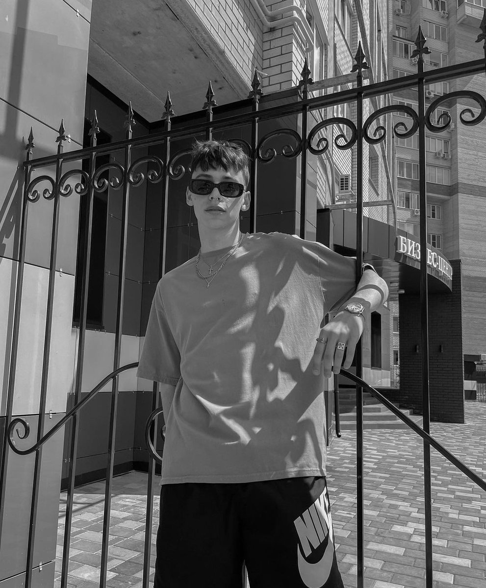 no1yay's tweet photo. ⠀⠀⠀⠀⠀ 
 ⠀⠀⠀⠀⠀⠀ ⠀ para mí un placer
 ⠀⠀⠀⠀⠀ ⠀⠀ ⠀ invitarte a ver
 ⠀⠀⠀⠀⠀ endiablados el amanecer
ㅤㅤ https://t.co/gavjEhJyKw