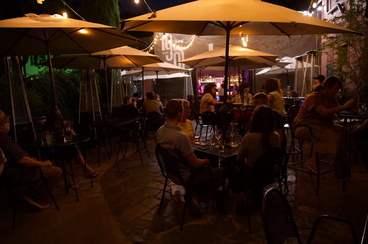 The1905bar's tweet photo. Grab your person and a comfy sweater.  Our patio is looking good!

#portlandmusic #portlandJazz #portlandjazzclub #portlandmusicscene #portlandmusician #jazzbar #pdxjazz #the1905 #portlandnight #portlandsummer #bestdrinks #portlandfoodie #pdxeats #pdxcocktails https://t.co/sKcoQErnR5