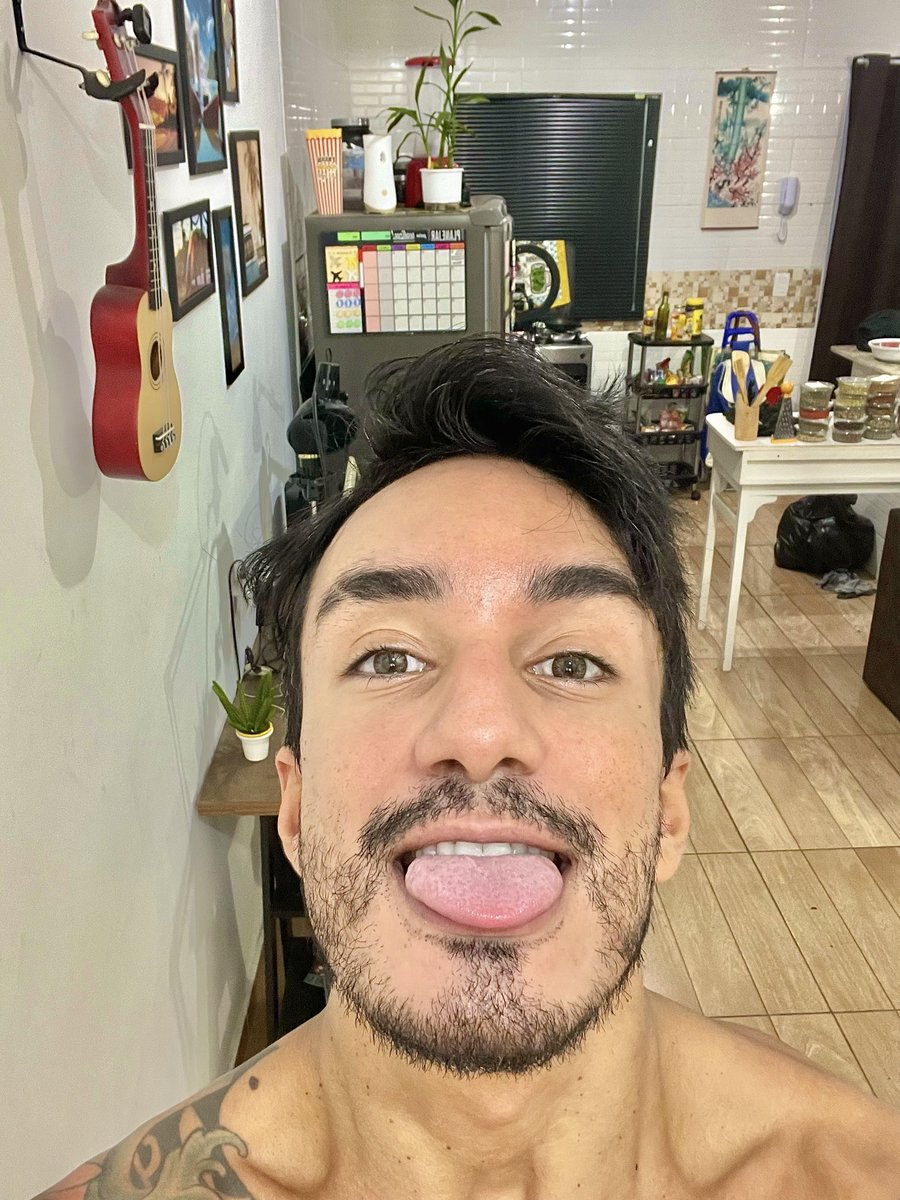 duaneoficial's tweet photo. AAA TO NO TT 🫰🏽 e foto minha c filtro ja basta no app vizinho, entao midexa https://t.co/XwZBOPH10d