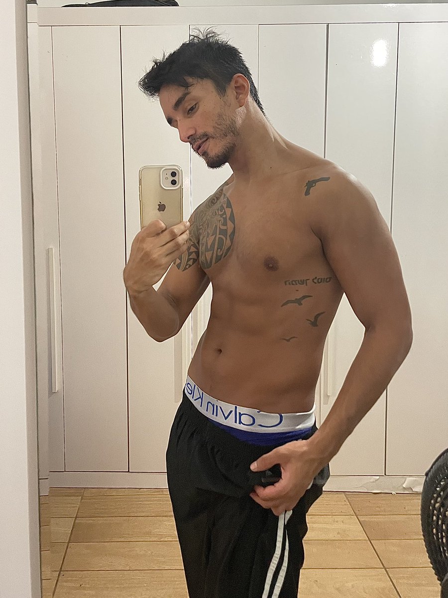 duaneoficial's tweet photo. AAA TO NO TT 🫰🏽 e foto minha c filtro ja basta no app vizinho, entao midexa https://t.co/XwZBOPH10d