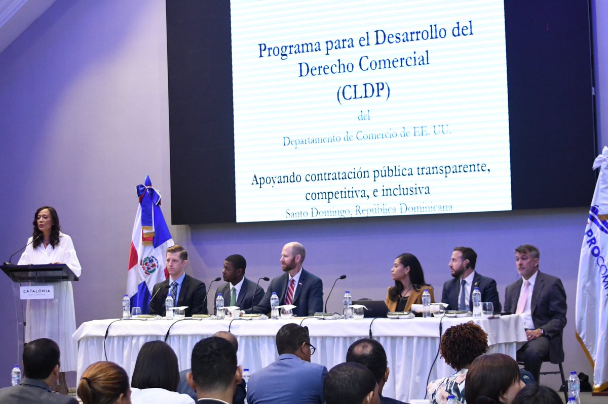 PCompetenciaRD's tweet photo. Reconoció los aportes de los panelistas, por compartir sus experiencias en técnicas de investigación y recopilación de pruebas para demostrar conductas anticompetitivas.  @CLDP_DOC @USAID 

#NoColusion #LibreCompetencia https://t.co/rt7fS0J42o