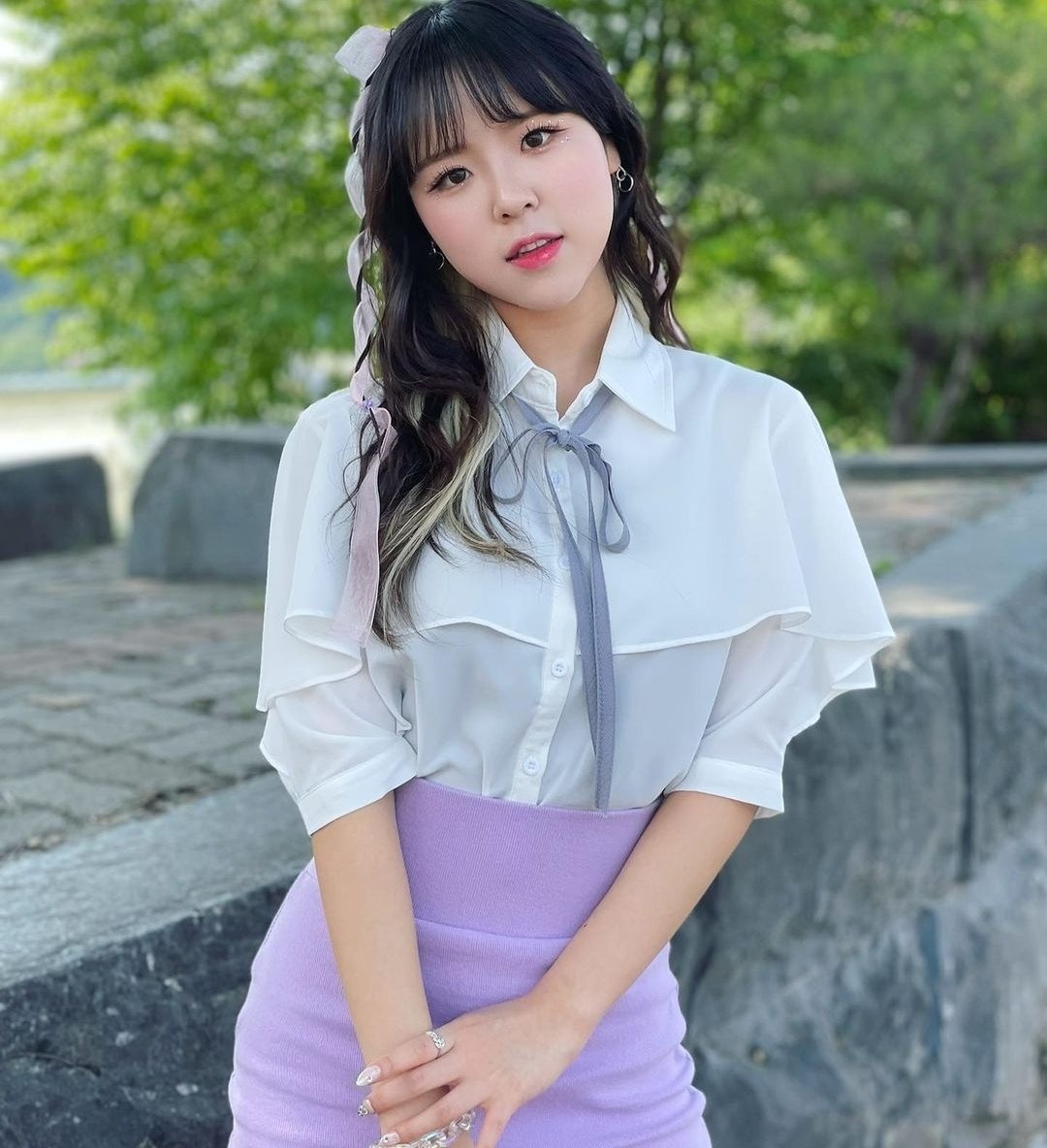 We;Na Members Profile (Updated!)