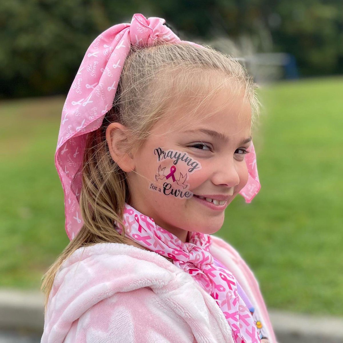 MercymountCDS's tweet image. Finding the cure, starts with hope!  Great job to all of our Mercymount Mustangs as they raised $935 for breast cancer research.