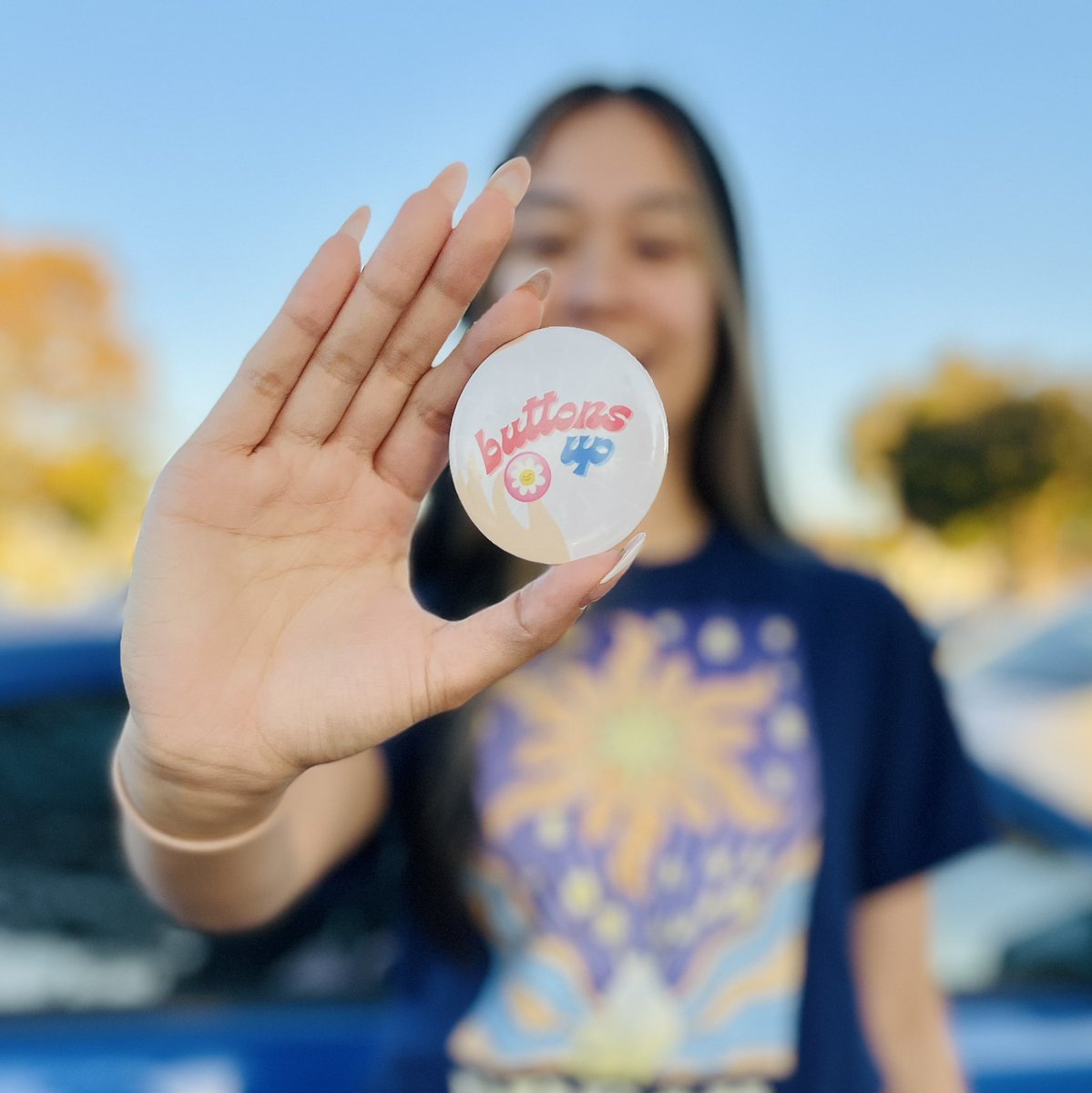 OhSillyStacy's tweet photo. Hi everyone! I started my small business Buttons Up to sell themed and custom pin-back buttons/magnets! Going to start a thread of designs I have available for the next week. Order form linked in my bio 🧷🧲🎨 https://t.co/nQhsGqdss1