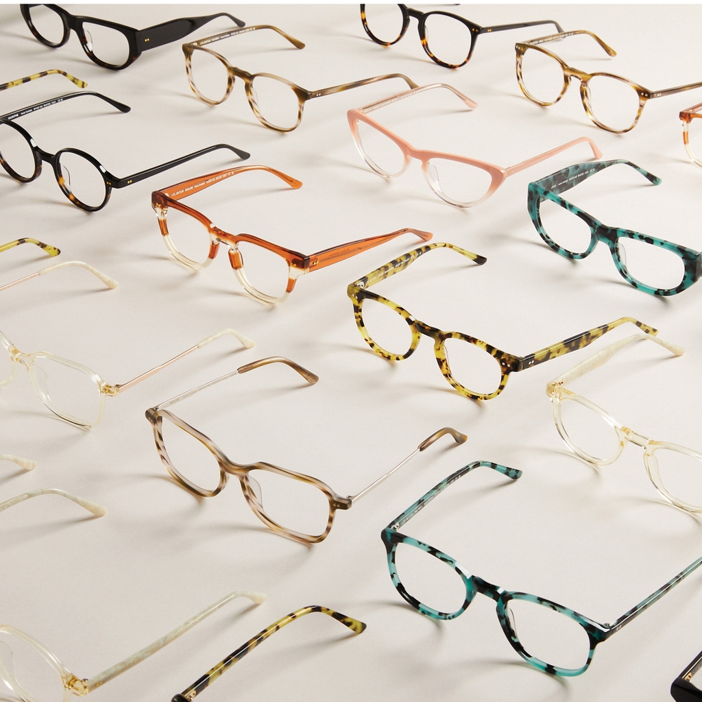 RobsonStreet's tweet photo. DYK Bailey Nelson has launched over 100+ new styles? Check out their store next time you're #onRobson. ๐๏ธ
(๐ท๏ธ: @baileynelsonca) https://t.co/57J9sZKy9A
