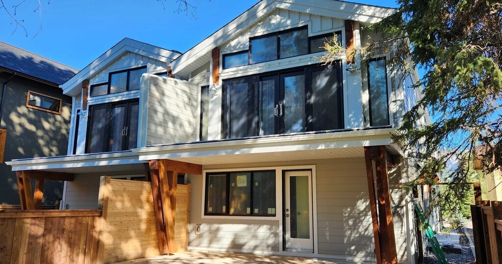 We were in Canmore recently and stopped in to see the progress on a duplex we recently worked on. Corey Mitchell at Sticks and Stones is very detail oriented and this is obvious in the quality of construction and detailing. These homes are right on 7th A… instagr.am/p/Cjtm73oDcGV/