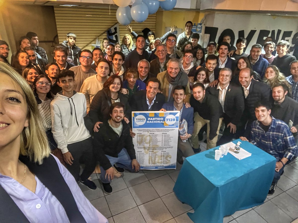 MartinEdelman71's tweet photo. Se presentó la lista 7️⃣1️⃣2️⃣8️⃣

Es un orgullo formar parte de esta hermosa lista formada por @DivisaJoven junto a @Renovacion71 de cara a las elecciones del 29/10 apoyando a la @lista71 https://t.co/v1fwHj2ZOk