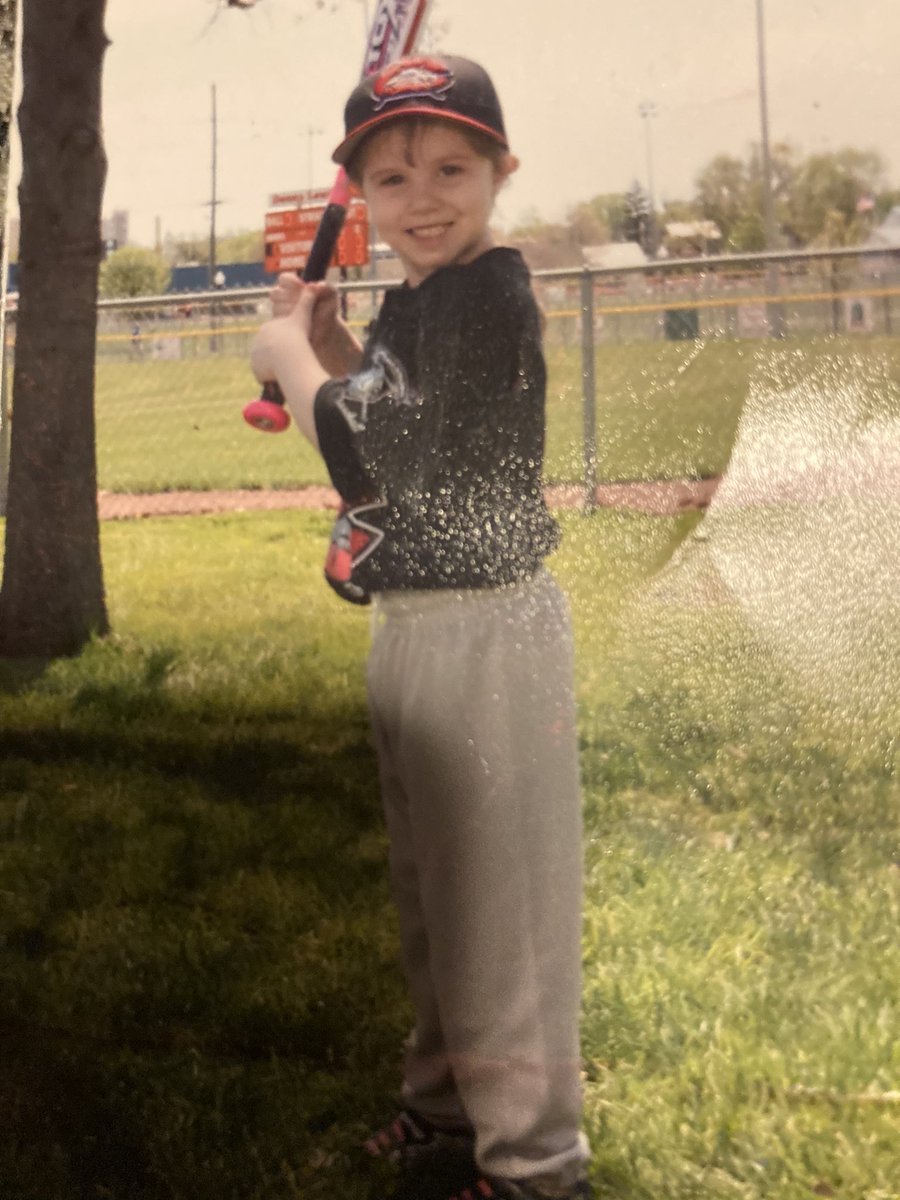 Jayni33's tweet photo. I was so little 🫠 #little https://t.co/zHksJ3g1Di