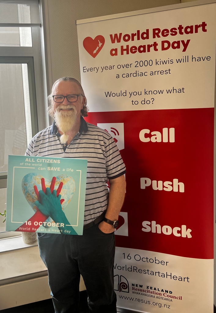 NZResusCouncil's tweet photo. Neil has often been at the right place in the right time to save a life.
When he started going first-aid training for his job, he didn’t expect these skills to be used so often.
Read Neil's full story here: https://t.co/OWwe2eOxNY
#WorldRestartaHeart #CallPushShock #IKnowCPR https://t.co/9b2Ci73fCy
