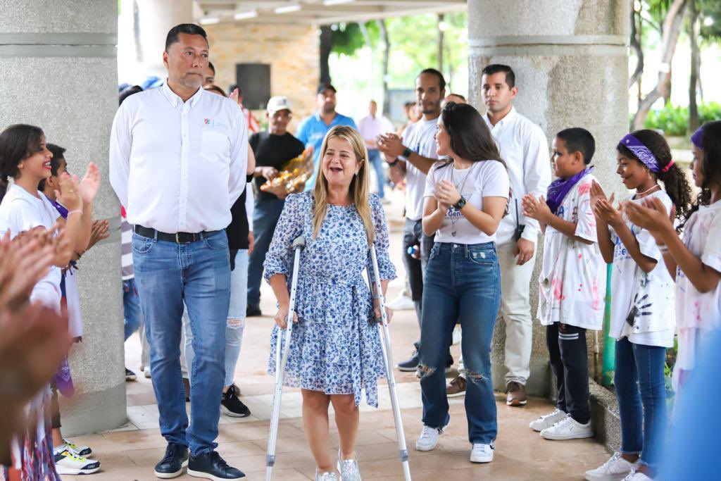 manueldiazcol's tweet photo. Espectacular el cierre del programa #BailaLaGente los  jóvenes participantes de los diferentes municipios demostraron todo su talento y lo mejor en Sana Convivencia. #CreamosConvivencia @Vive_Bailand0 https://t.co/scLOUmi4nG
