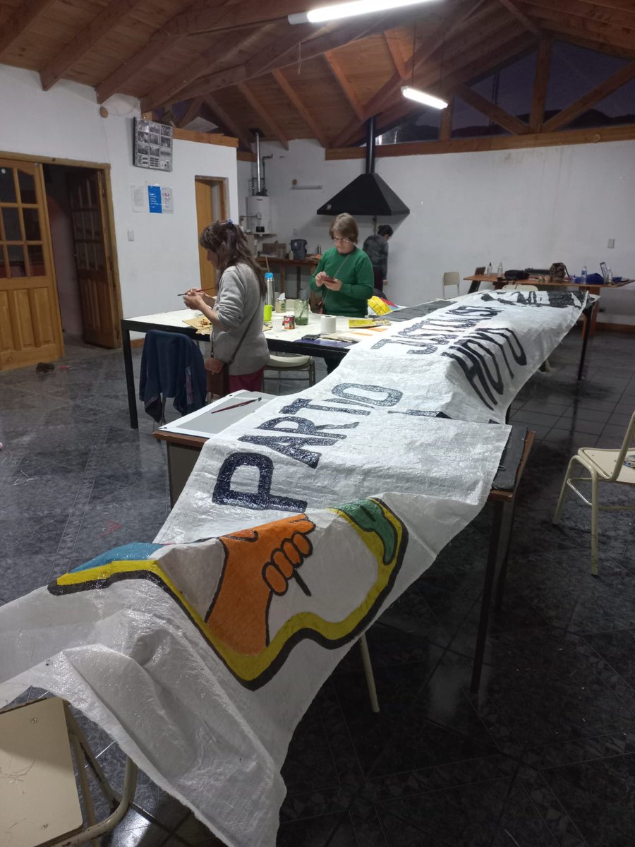 PJElHoyo's tweet photo. Se acerca el 17 de octubre y nos estamos preparando para celebrar esta fecha con gran júbilo! 

Seguimos trabajando junto a los compañeros y compañeras para que este lunes sea una fiesta para todos y todas en el camping de SMATA a partir de las 18:30. ✌️

#peronismo #17deOctubre https://t.co/4STMIyMJOa