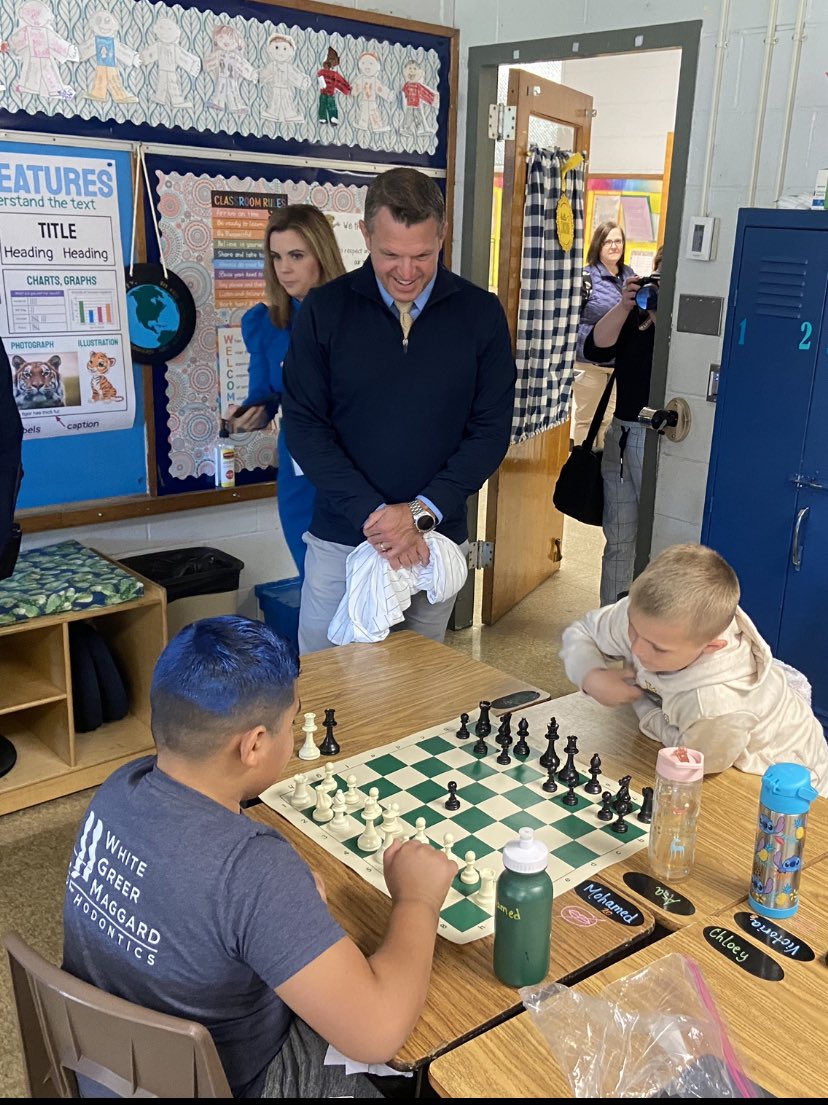 Jill Handley (@drjillhandley) on Twitter photo We had such an incredible visit with @KYCommishGlass <a href="/JCPSSuper/">Dr. Marty Pollio</a> @ttucker1914 <a href="/KenwoodElementa/">Kenwood Elementary</a> Thank you for taking time to see a small piece of The Magic of Kenwood 💚 #kubway <a href="/KyDeptofEd/">KY Dept of Education</a> <a href="/tkonz/">Toni Tatman</a> <a href="/CarolynCal_/">Carolyn Callahan</a> <a href="/JCPSKY/">JCPS</a> We had such an incredible visit with @KYCommishGlass <a href="/JCPSSuper/">Dr. Marty Pollio</a> @ttucker1914 <a href="/KenwoodElementa/">Kenwood Elementary</a> Thank you for taking time to see a small piece of The Magic of Kenwood 💚 #kubway <a href="/KyDeptofEd/">KY Dept of Education</a> <a href="/tkonz/">Toni Tatman</a> <a href="/CarolynCal_/">Carolyn Callahan</a> <a href="/JCPSKY/">JCPS</a>