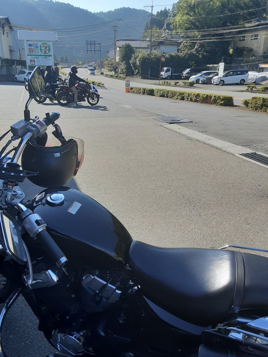 naopito2's tweet photo. 日田7
バイカー沢山 https://t.co/eLjV4y0ntU