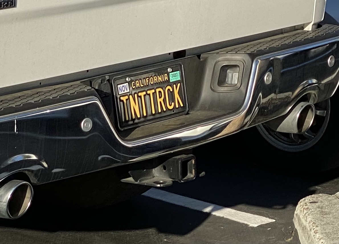 czarcats's tweet photo. @ca_dmv_bot And yet TNTTRCK is allowed? https://t.co/IZgq8tUSNB