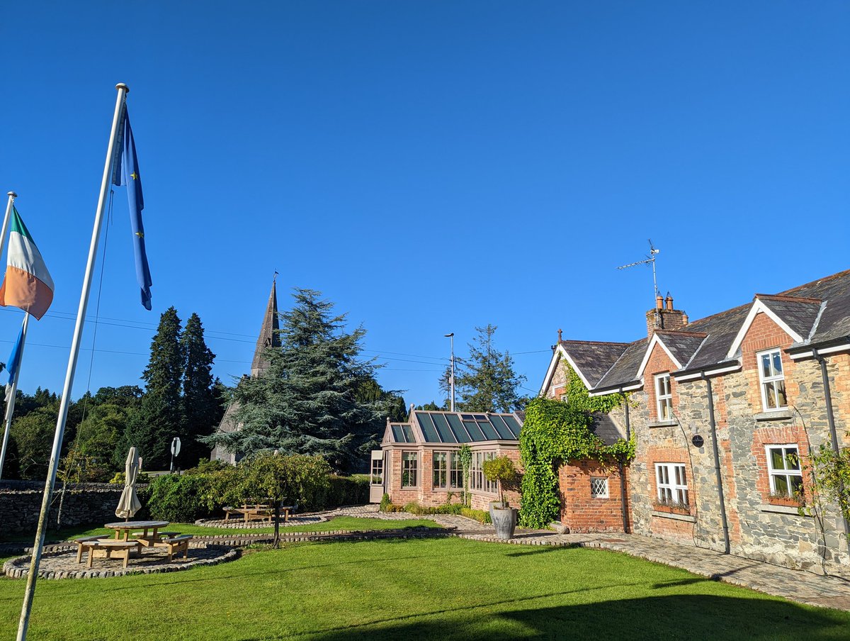 The Olde Post Inn tweet media