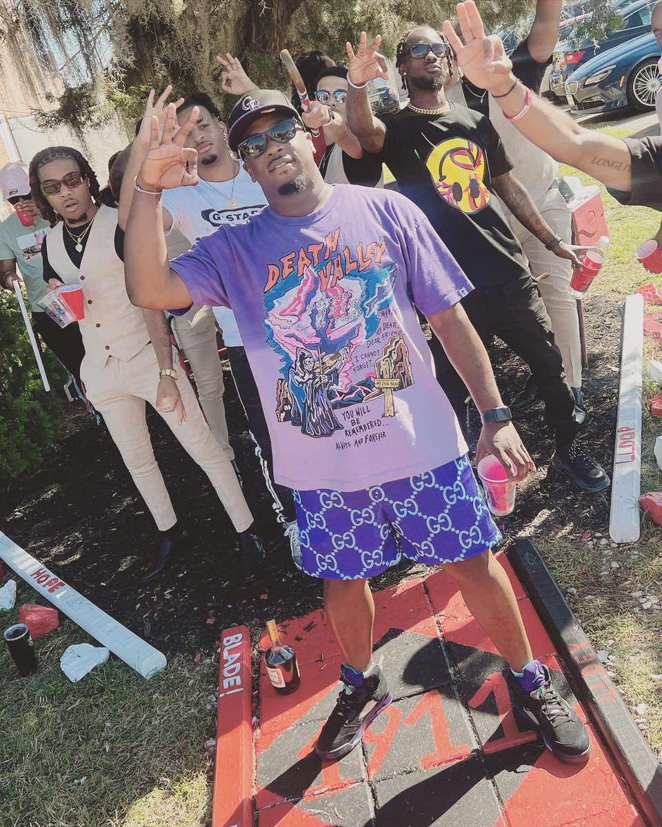 teamjbreezey's tweet image. Life’s Gucci 🍇 #LLZ🕊 #LLDex🐰