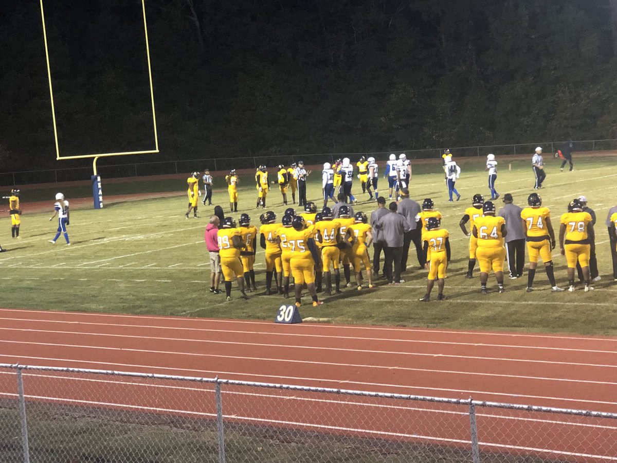 tammi_ward's tweet photo. @hch_school homecoming week has been full of spirit & it shows at tonight’s game @HCPS01 #allinforlearning #newthinking4newtimes https://t.co/aoWd042WAB