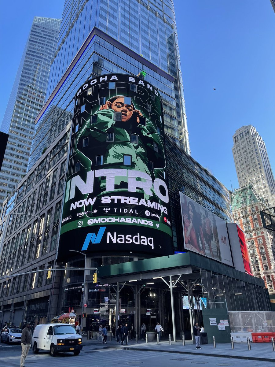 MochaBands's tweet image. YALL…I- IM SPEECHLESS. To @monicamonroe , @mochabsource and ALL the other incredible people who made this possible I THANK YOU!🥹💚🖤 You have shown me a love beyond this universe. I love y’all with EVERYTHING IN MEEE!!! Thank you for loving me the same!!🫂💚🖤💚🖤 #Ready4Mocha