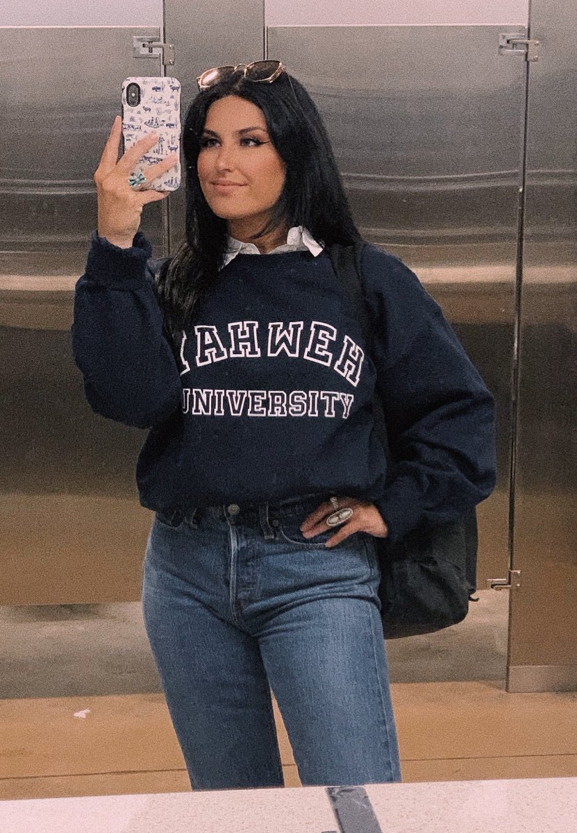 alaskarayne's tweet image. Just checking in from a bathroom