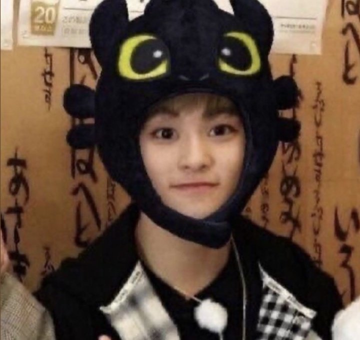 tyypagirlb's tweet photo. Mark, es que es hermoso boludo 😭😭😭#NCT127InArgentina #NEOCITY_THE_LINK_inArgentina @NCTsmtown_127 @NCTsmtown https://t.co/STBJ4OwkAR